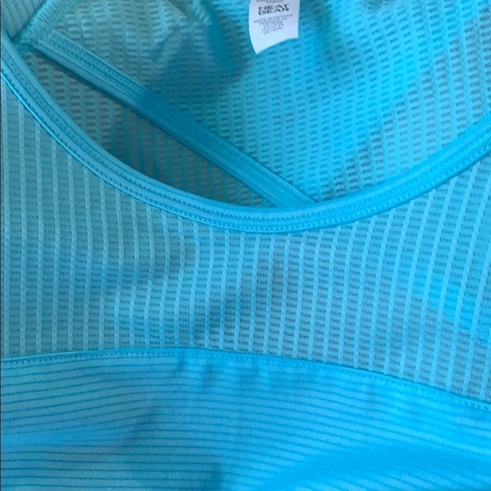 💦💧NO Sweat Under Armour fitted Heatgear NWT💦
Final Markdown - Picture 7 of 8